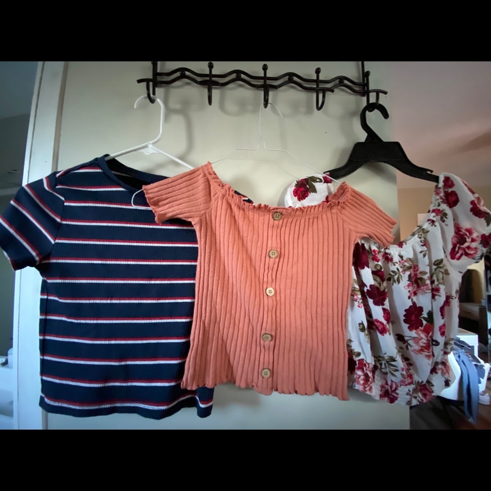 3 crop tops